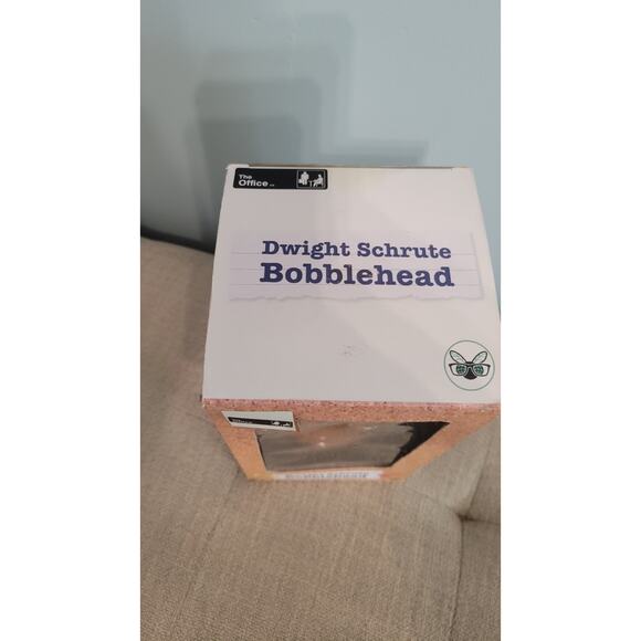 CULTUREFLY OFFICIAL NBC Universal Dwight Schrute The Office Bobblehead Figure - Picture 6 of 7